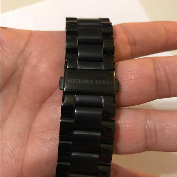 NWOT Black Michael Kors Watch - Picture 8 of 8